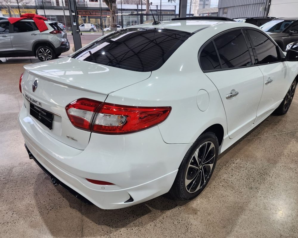 372541-renault-fluence-20250530162448109585