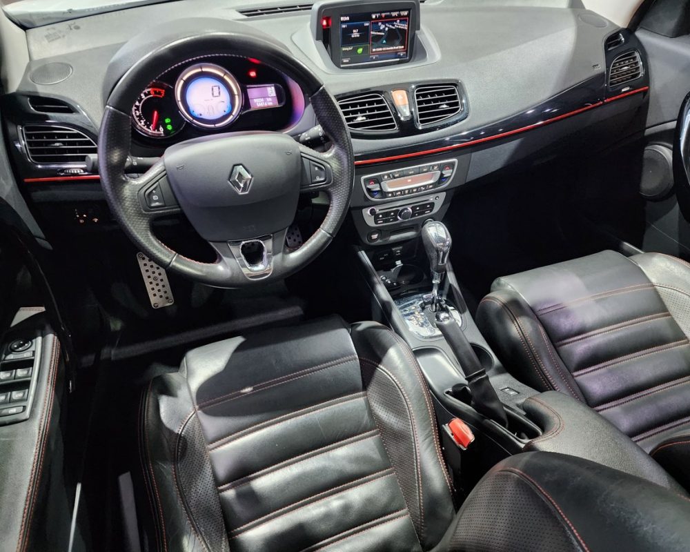372541-renault-fluence-20250530162507082050